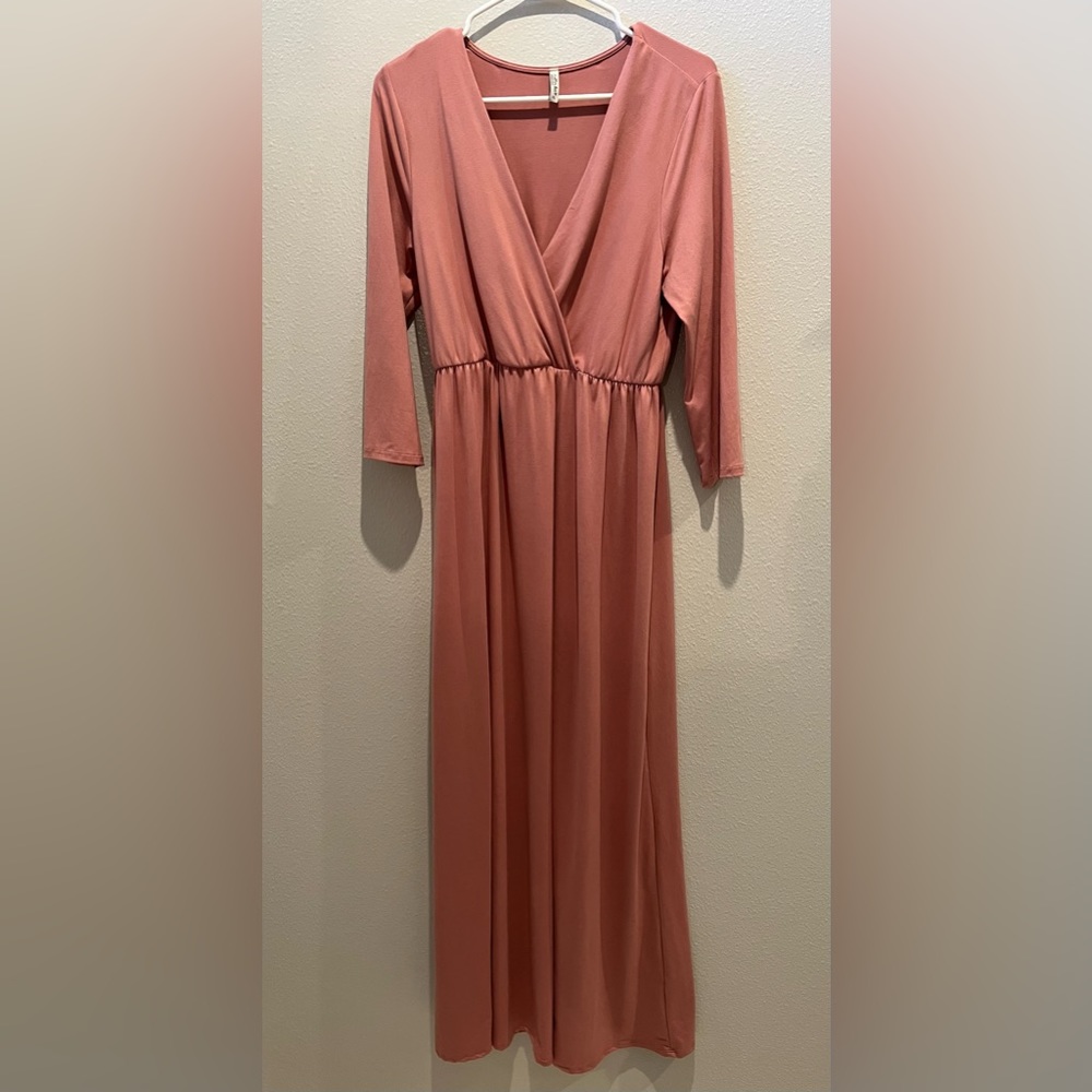 Beautiful maternity/postpartum dress!